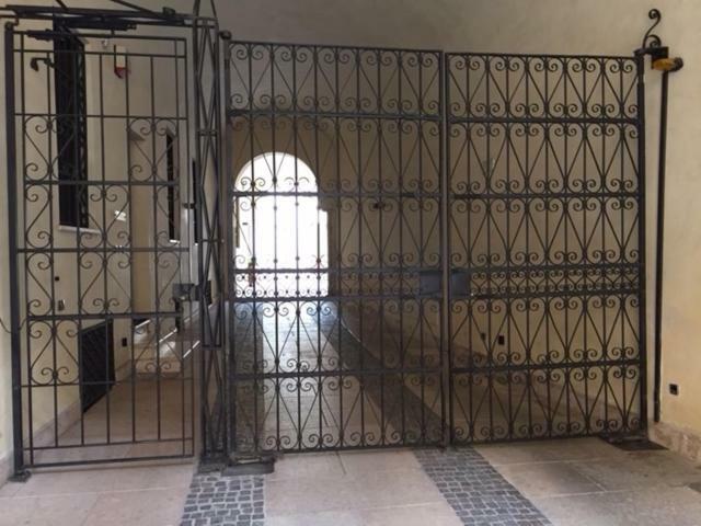 Palazzo Guerrieri Da Fermo Apartamento Mântua Exterior foto